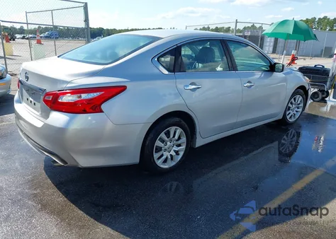 2017 Nissan Altima 2.5 S z USA, uszkodzony, nr VIN 1N4AL3AP8HN320986